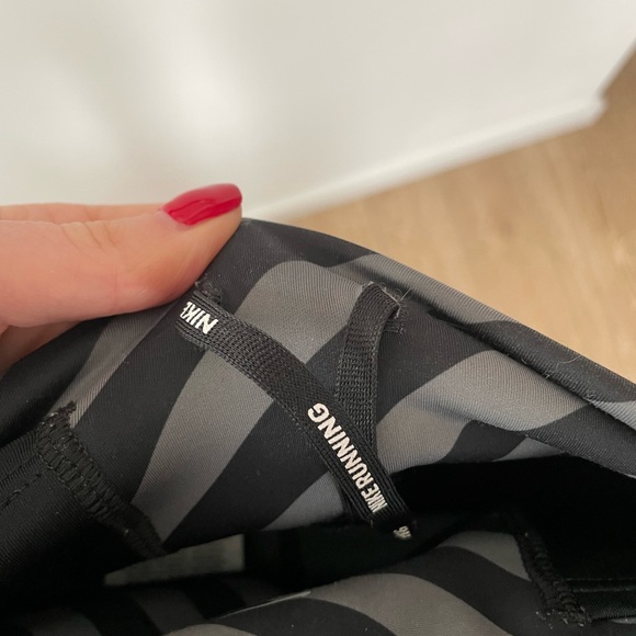 Nike dri-fit running tights - Picture 3 of 5